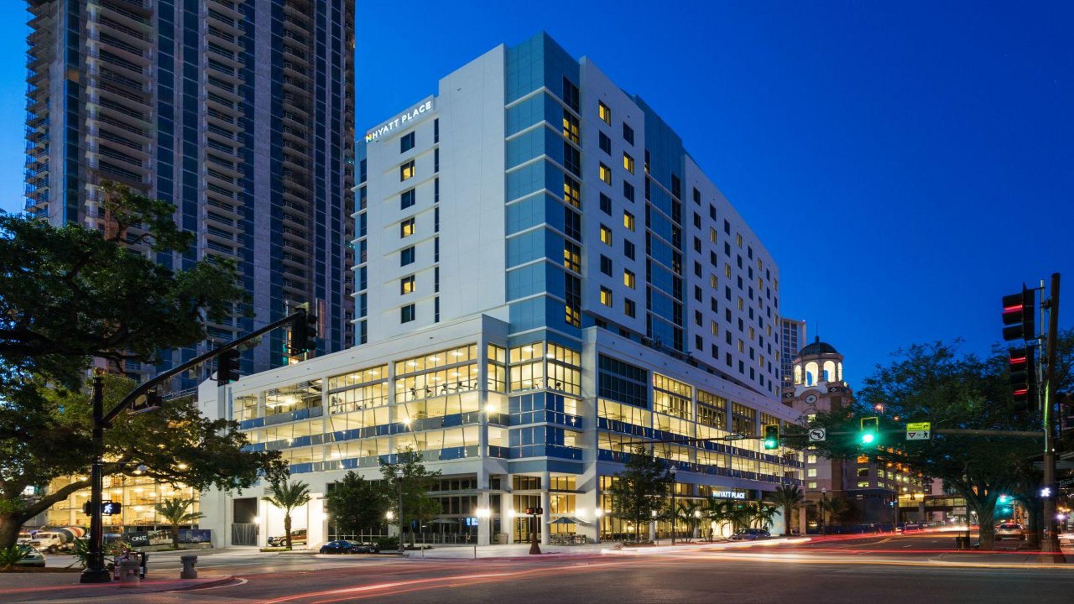 Hyatt Place St. Petersburg/Downtown Exterior foto